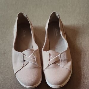 Clarks Women's Beige Loafers